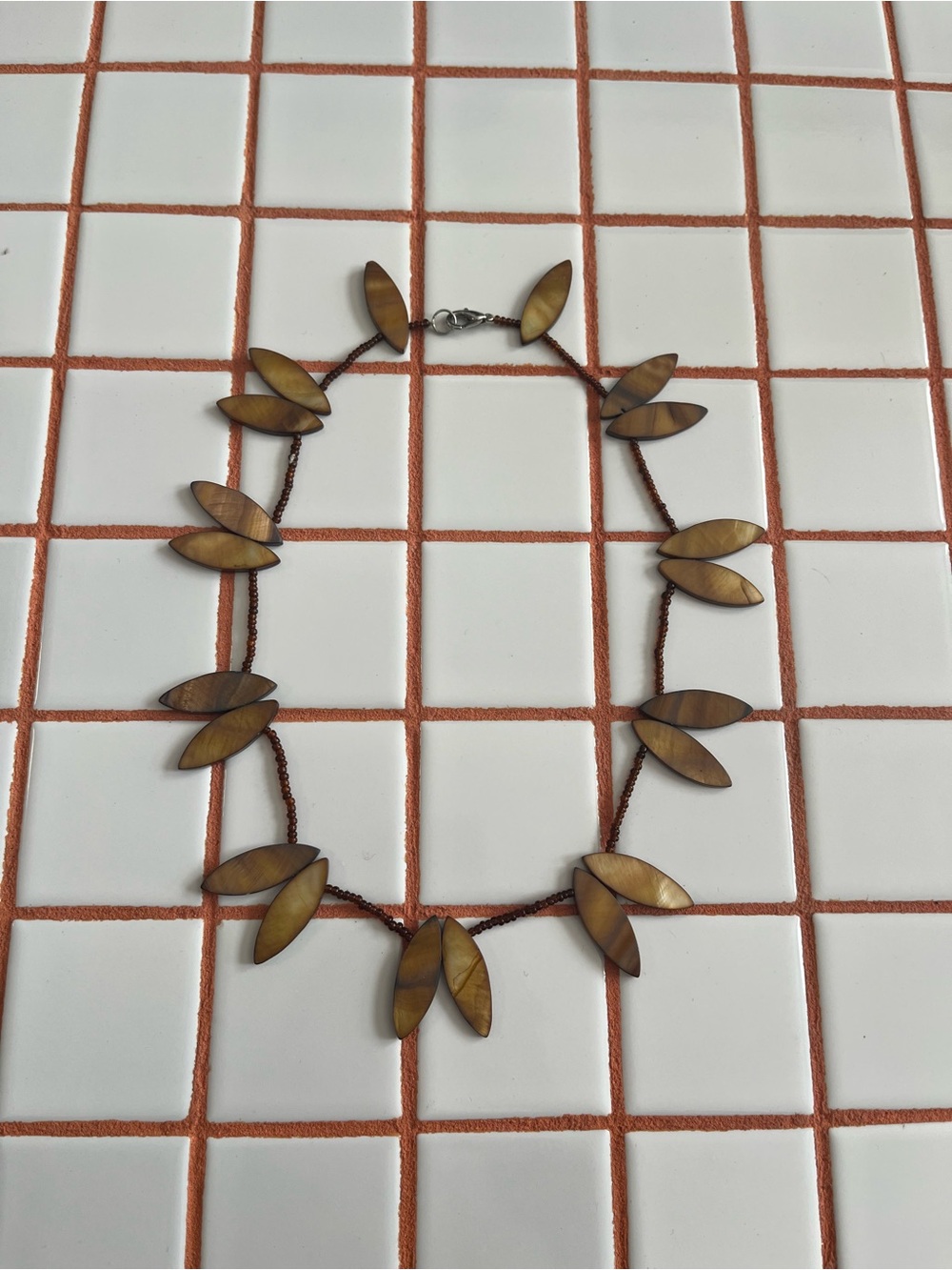Vintage Brown Leaf/Shell Bead Necklace